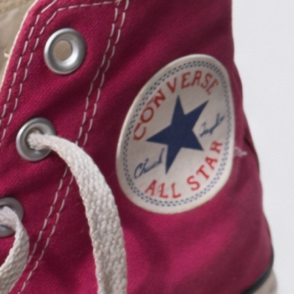 Converse Chuck Taylor All Star High Tops | Hot Pink / Fuchsia | Women’s 7 - Picture 2 of 7